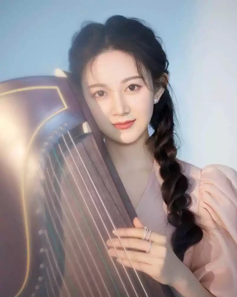 2021指尖流水——岑佳蔚古筝独奏音乐会-南宁站