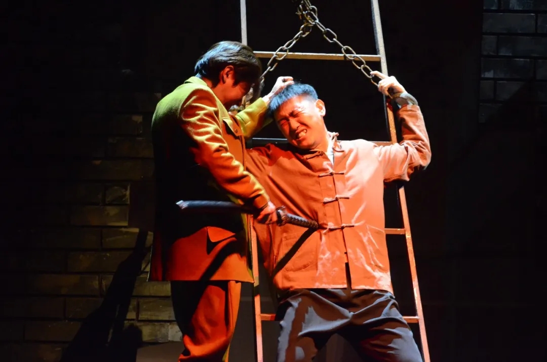 2021话剧《黄金劫案》青岛站