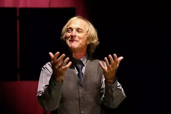 2021话剧《一个人的莎士比亚》天津站