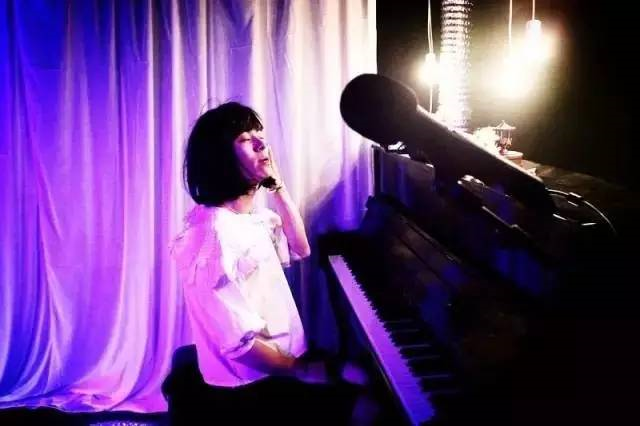 2021独角戏《一个男人一天中的10小时》银川站