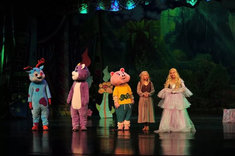 2021童话剧《灰姑娘与水晶鞋》青岛站