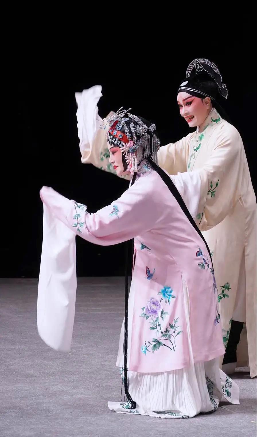 2022魏春荣、邵峥领衔主演昆曲《牡丹亭》-上海站