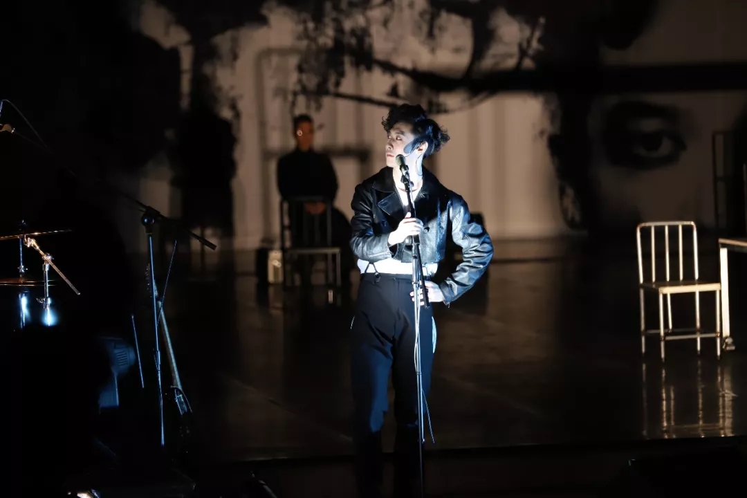 2021孟京辉戏剧作品《太阳和太阳穴》-杭州站 2021孟京辉戏剧作品《太阳和太阳穴》-杭州站