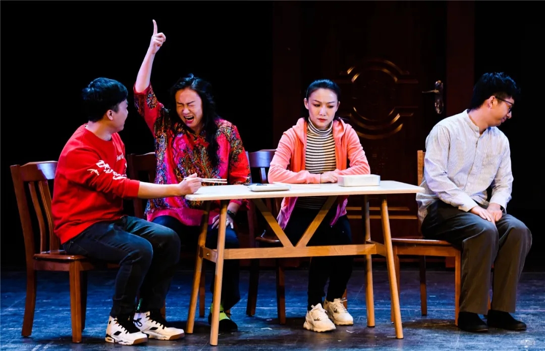 2021喜剧《门里门外》石家庄站