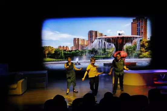 2021喜剧《大城小爱》武汉站