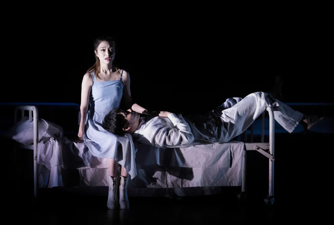 2021话剧《琥珀》重庆站