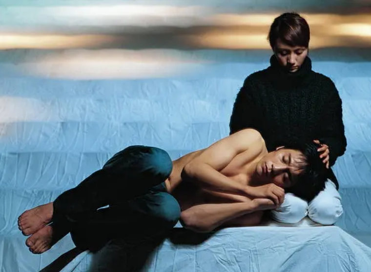 2021话剧《琥珀》哈尔滨站