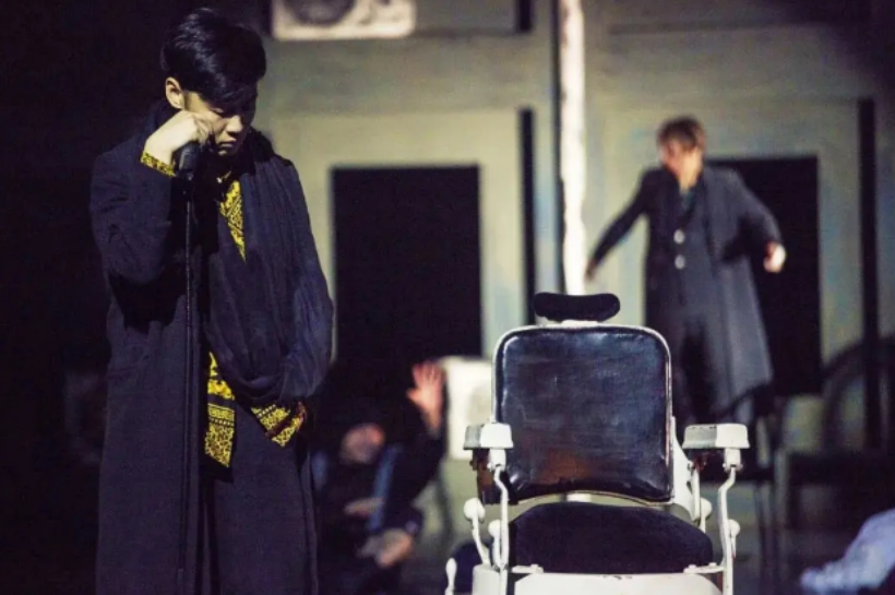 2021话剧《琥珀》重庆站