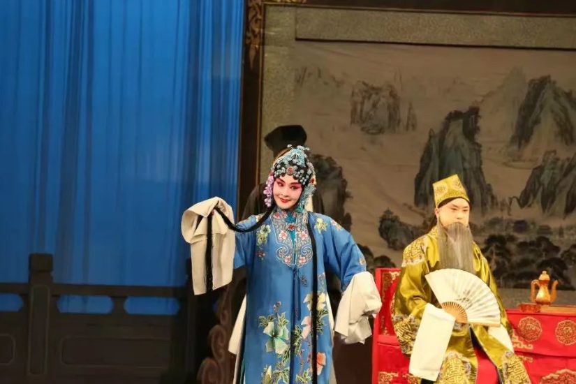 2021京剧《凤还巢》无锡站