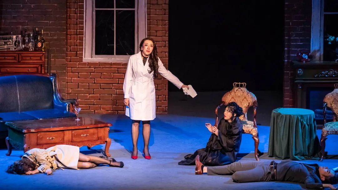 2021悬疑剧《米歇尔的幽魂》重庆站