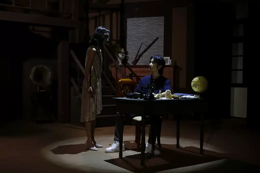 2021惊悚悬疑名剧《我会半夜之前回来》-重庆站