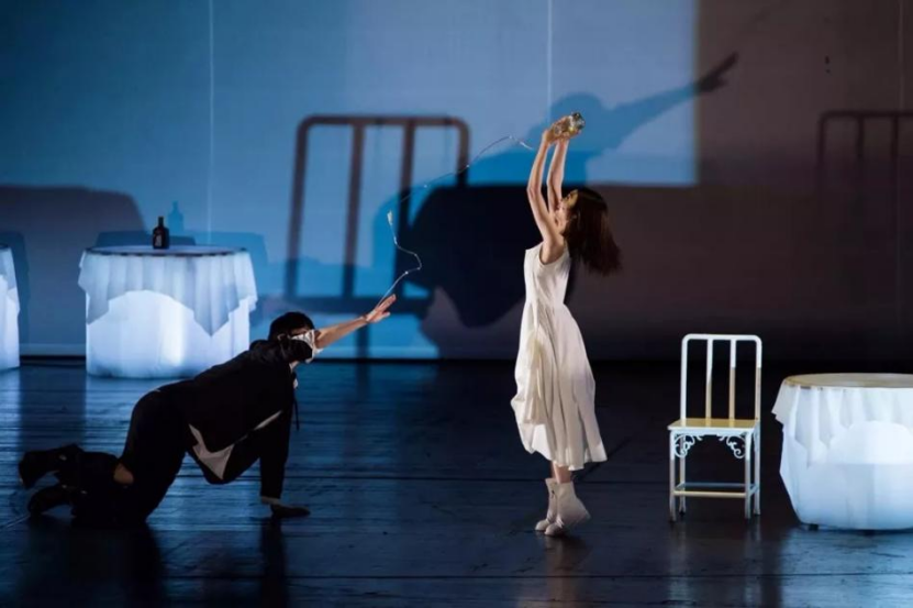 2021话剧《琥珀》重庆站