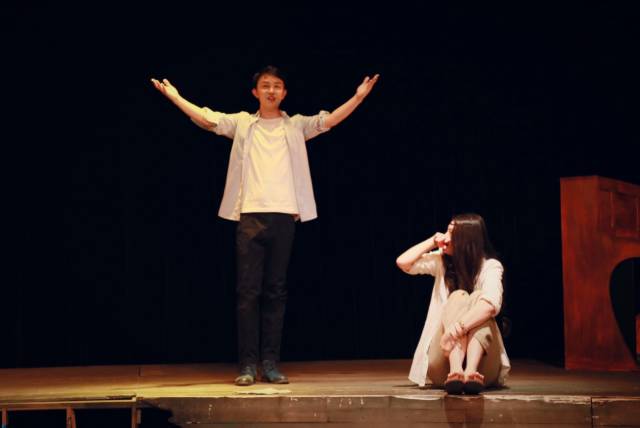 2021话剧《燃烧的疯人院》启东站