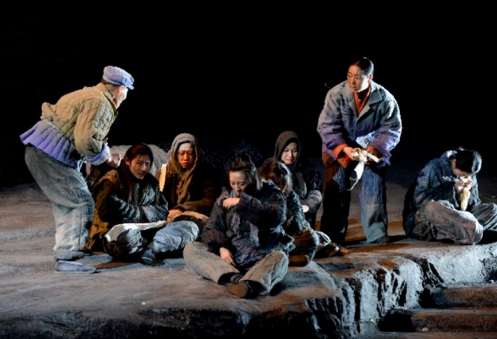 2021话剧《平凡的世界》济宁站