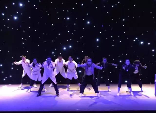 2021话剧《琥珀》天津站