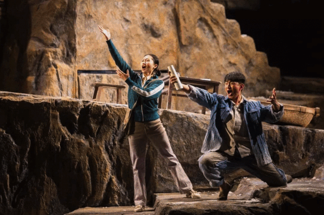 2021话剧《平凡的世界》宁波站