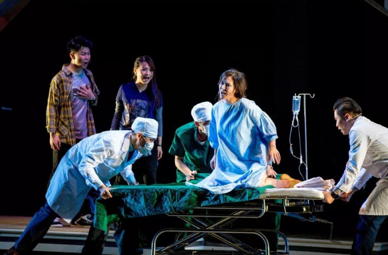 2021音乐剧《近乎正常》广州站