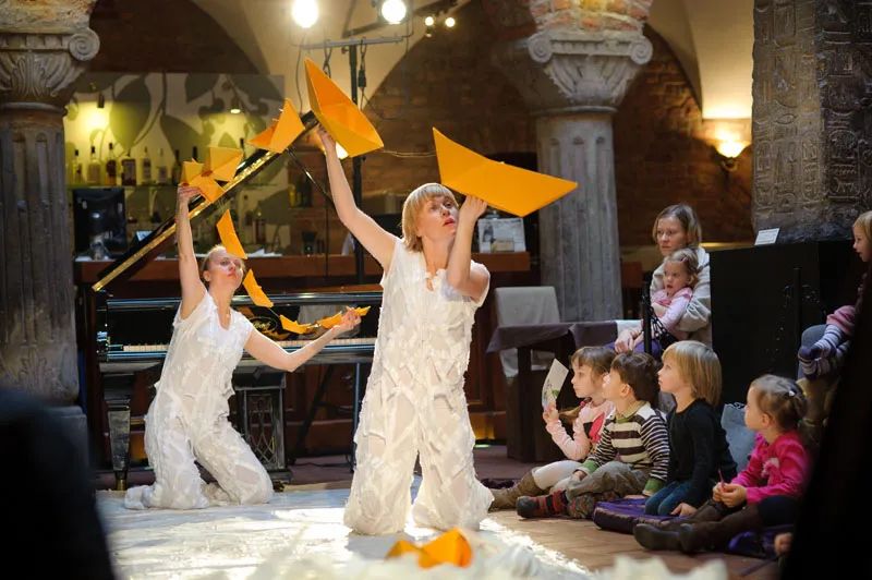 2021形体剧《纸先生萨蒂》深圳站