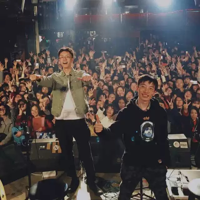 陈鸿宇2021「步履不停」巡演-深圳站 陈鸿宇2021「步履不停」巡演-深圳站