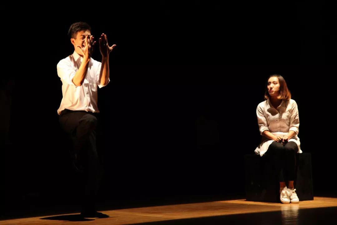 2021话剧《江小东和刘小文》烟台站