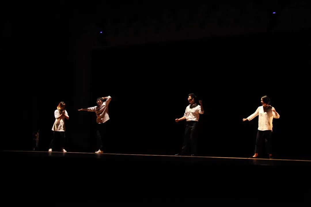 2021话剧《江小东和刘小文》烟台站