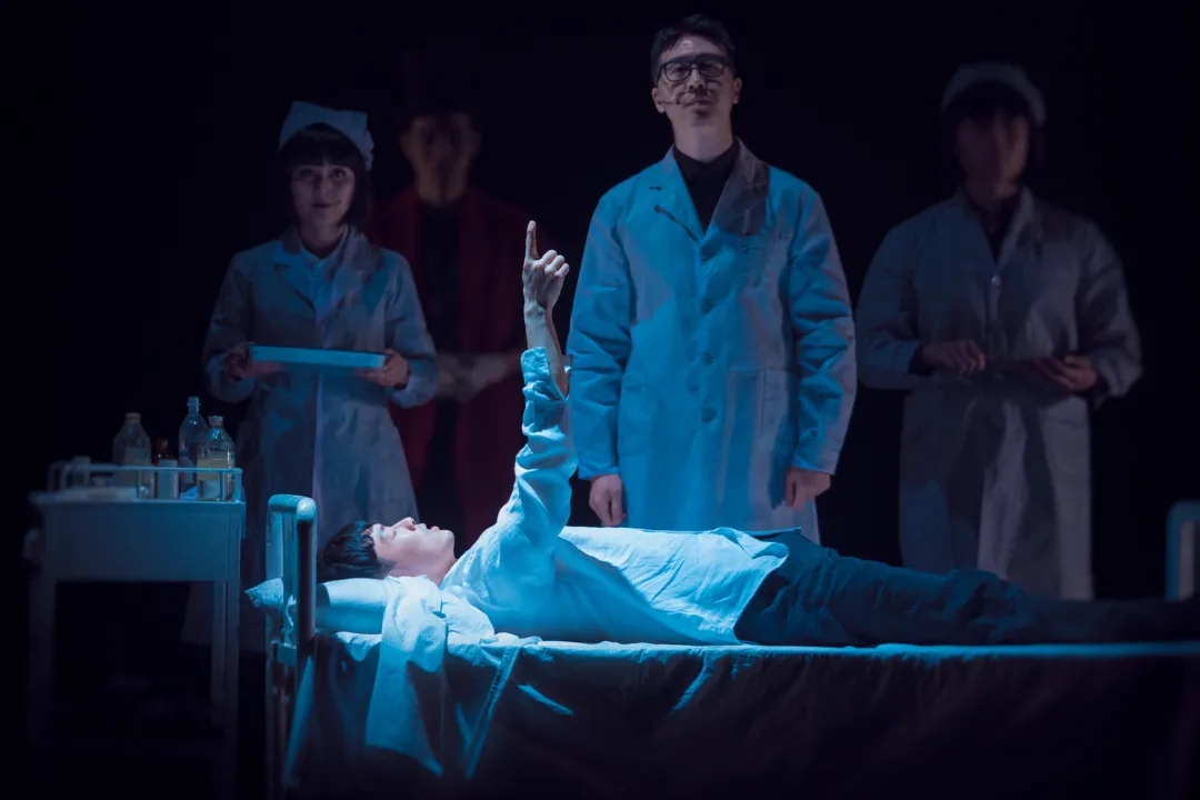 2021话剧《琥珀》沈阳站