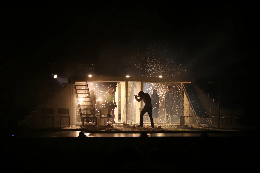 2021喜剧《逆时光呐喊》成都站