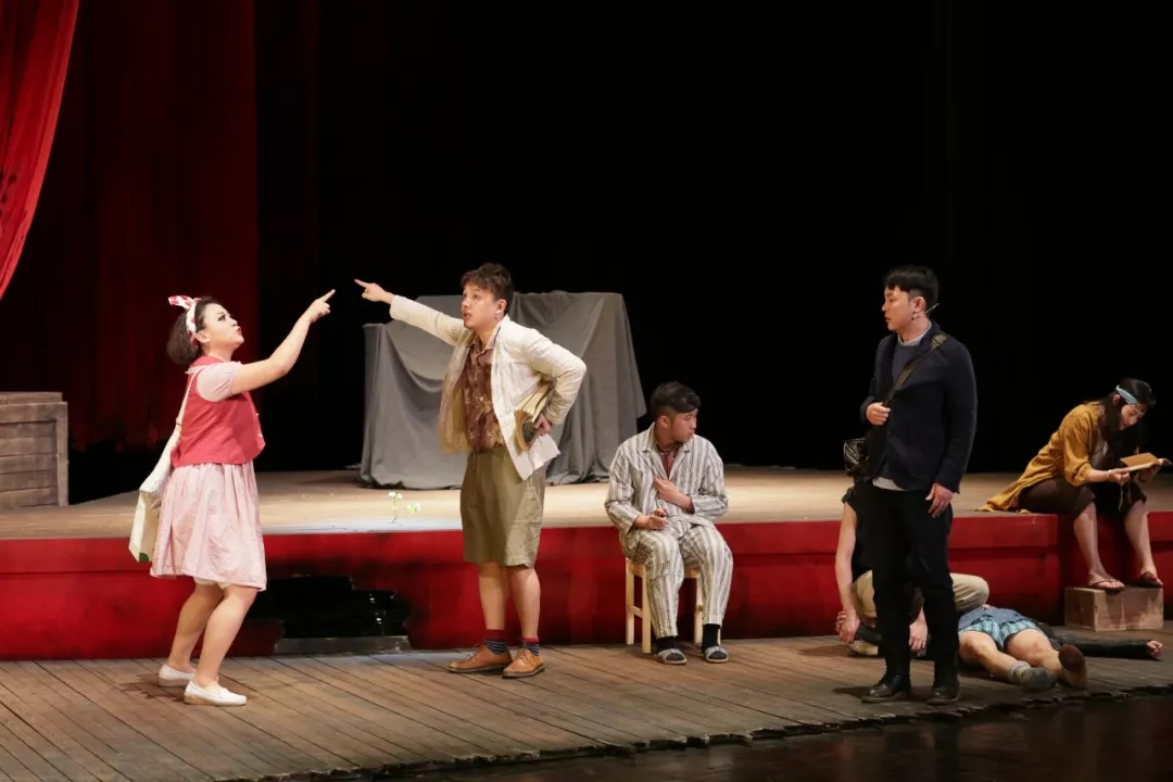 话剧《燃烧的疯人院》马鞍山站