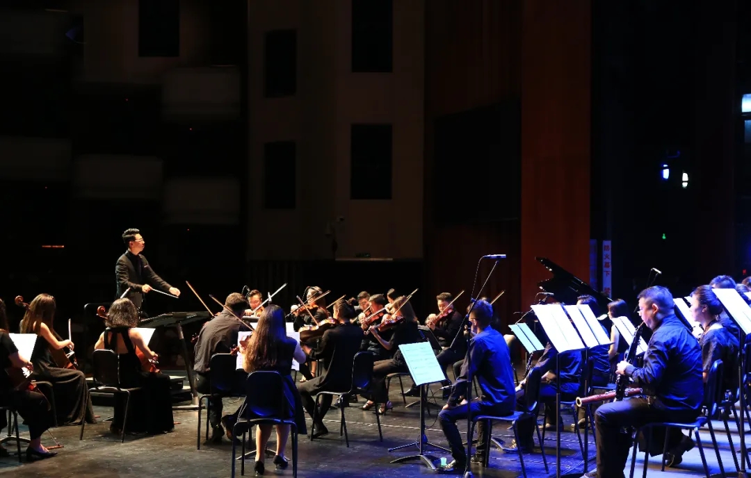 2021飘扬在党旗上的旋律长沙朗诵音乐会