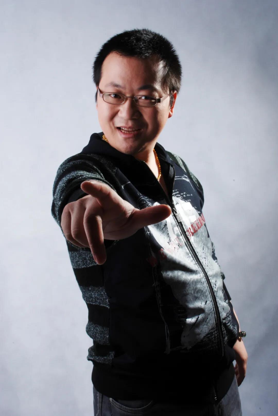 2021李虎喜剧脱口秀《缘来如此》-鞍山站 2021李虎喜剧脱口秀《缘来如此》-鞍山站