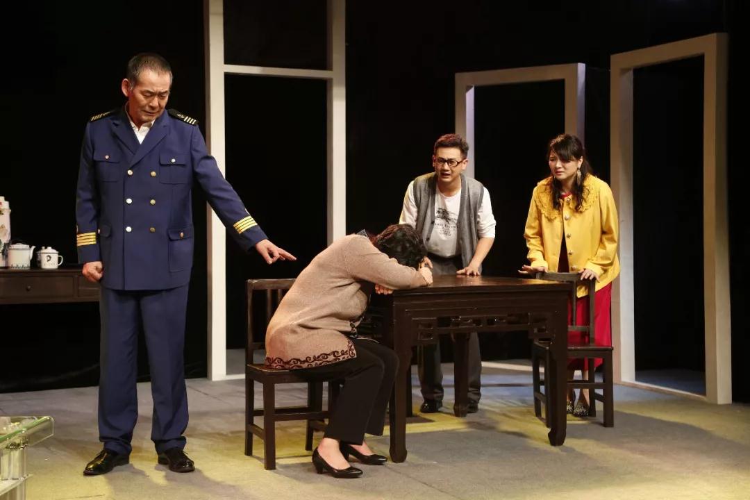 2021话剧《同船过渡》郑州站时间地点及信息一览