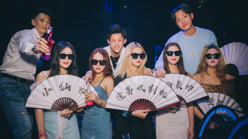 2021上海YOULO圣诞电音节什么时候开始？在哪演出？