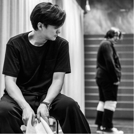 2021鼓楼西制造·周一围领衔主演话剧《枕头人》-郑州站