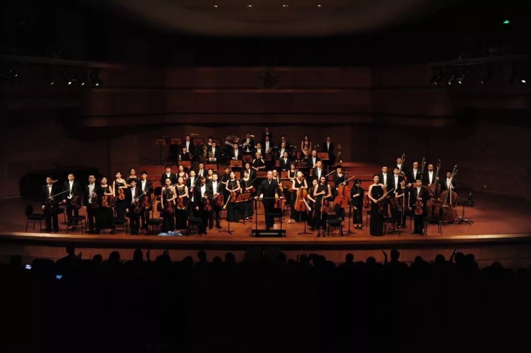2021“夜莺归来”——吴碧霞与贵阳交响乐团音乐会-珠海站