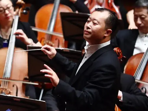 2021“光荣与梦想”青岛大剧院红色演出季中国电影乐团《光荣岁月》音乐会-青岛站