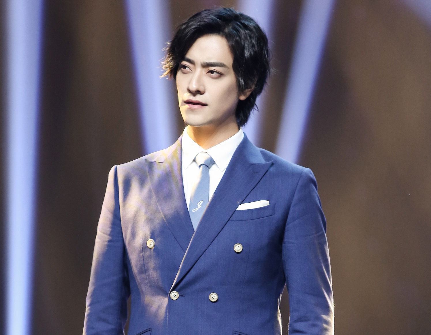 2021郑云龙北京演唱会在哪演出？票价多少？