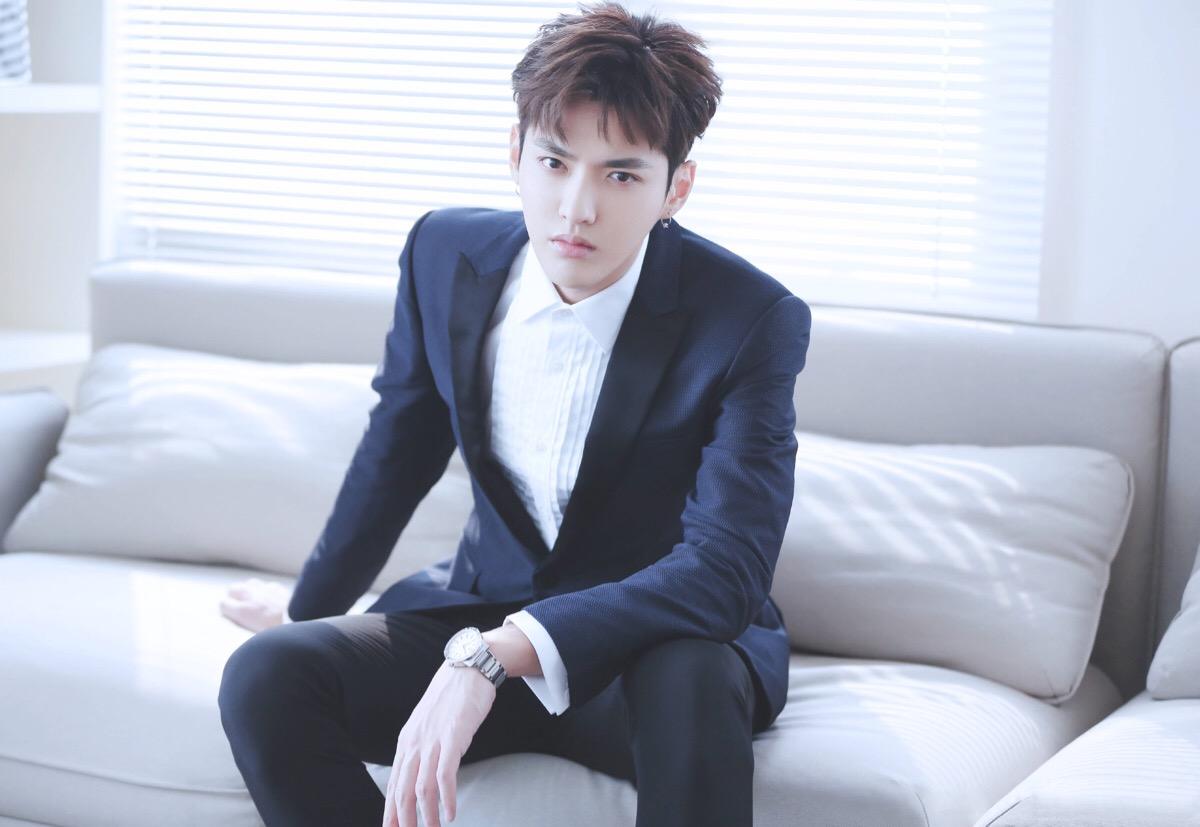 2021吴亦凡南京演唱会演出什么时候开始？