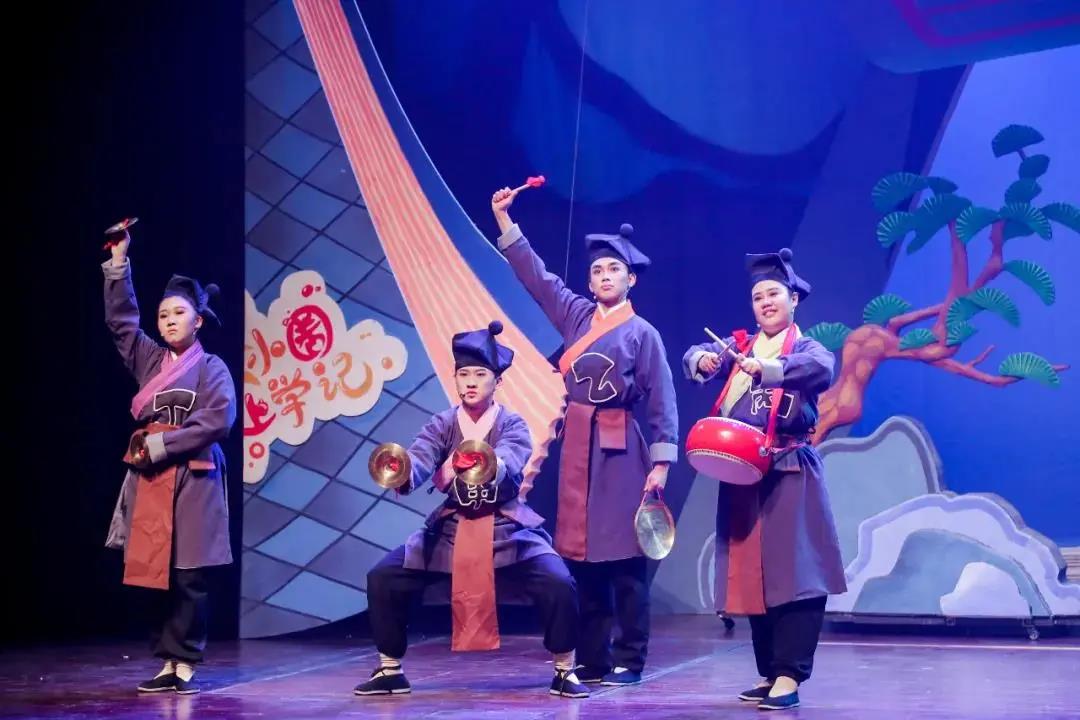 2021儿童剧《米小圈之李白白不白》郑州站在哪里演出？
