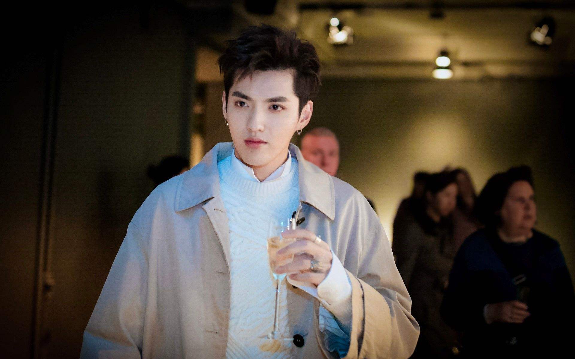 2021吴亦凡南京演唱会演出时间及门票价格