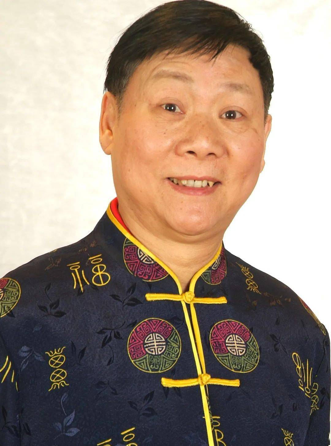 2021黄俊英领衔主演年度笑剧“笑爷新说”-广州站