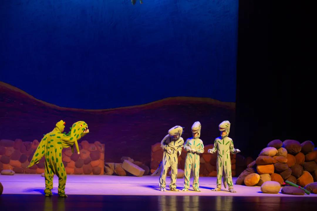 2022凡创文化·大型恐龙主题实景童话剧《你看起来好像很好吃》-西安站