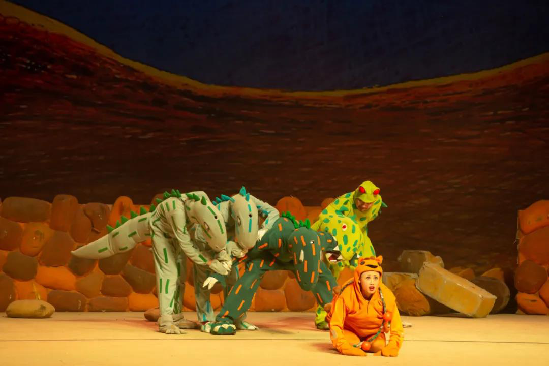 2023凡创文化·大型恐龙主题实景童话剧《你看起来好像很好吃》-青岛站 2023凡创文化·大型恐龙主题实景童话剧《你看起来好像很好吃》-青岛站