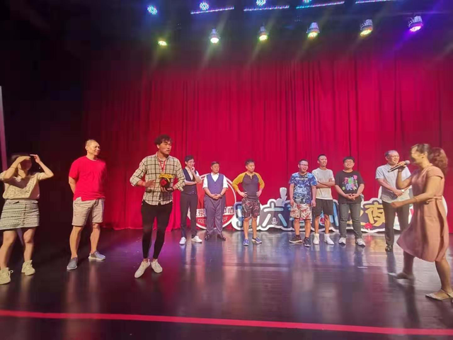 2021【周六喜剧之夜】脱口秀精品专场北京喜剧中心爆笑演出-北京站