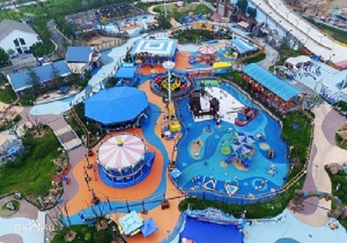 淮安龙宫大白鲸嬉水世界