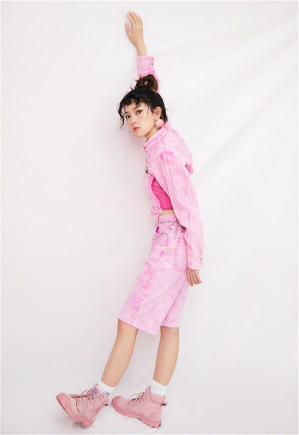 2021且放肆·W8VES厂牌成员于贞个人巡演-上海站 2021且放肆·W8VES厂牌成员于贞个人巡演-上海站