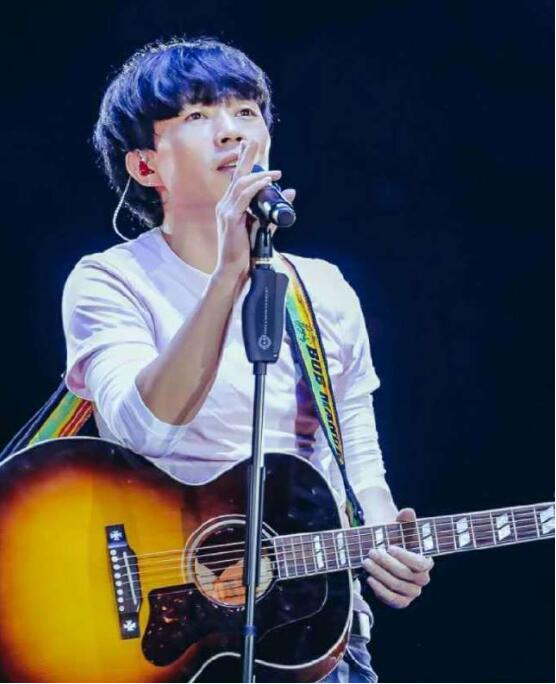 2021岱山东海民谣音乐节具体演出时间是什么？