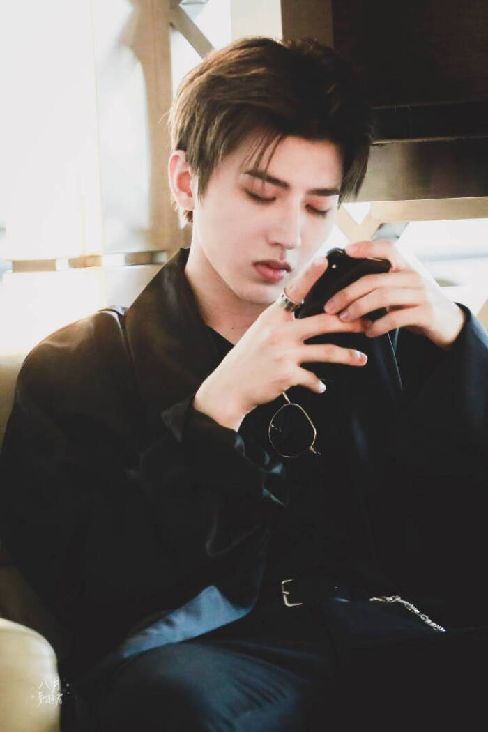 2021蔡徐坤北京演唱会门票价格多少？