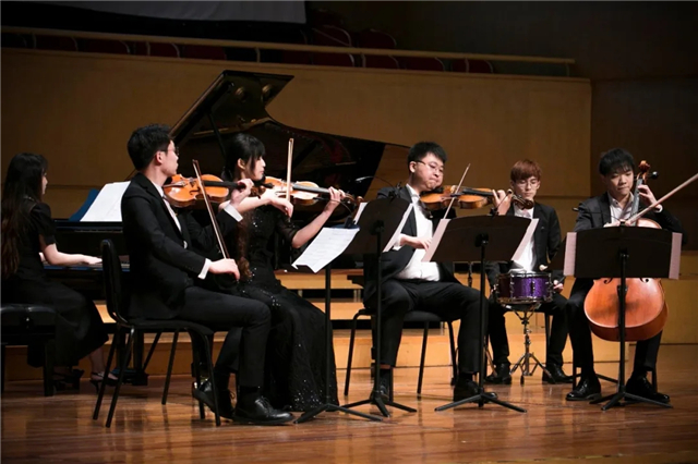 2021何亮辰与烟花乐团重庆音乐会演出时间及门票价格