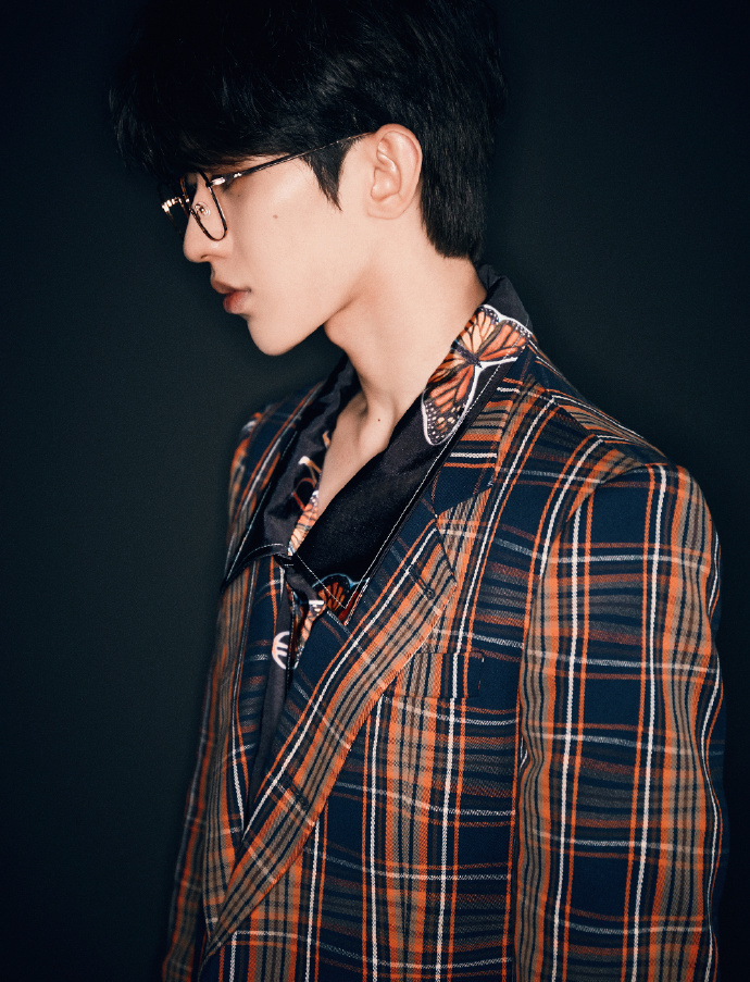 2022蔡徐坤南京演唱会门票多少钱、在哪里买票？