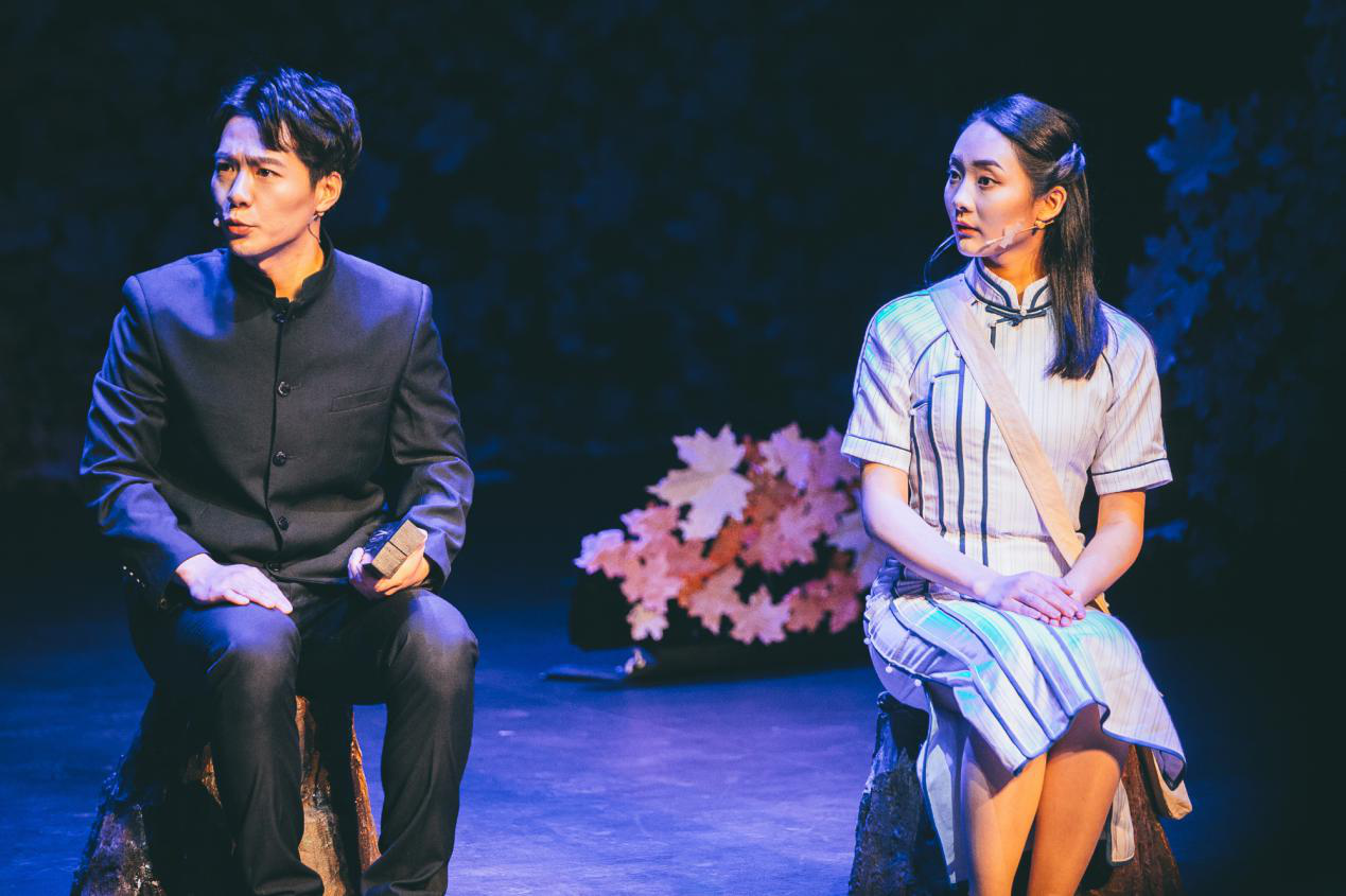 2022经典悲喜剧《奋不顾身的爱情》-成都站 2022经典悲喜剧《奋不顾身的爱情》-成都站